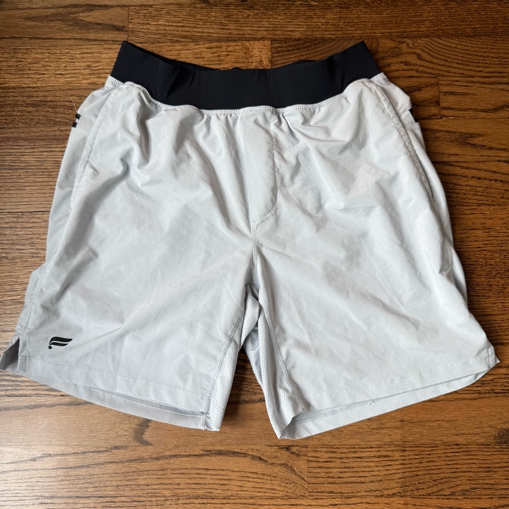 Fabletics Shorts - Picture 2 of 5